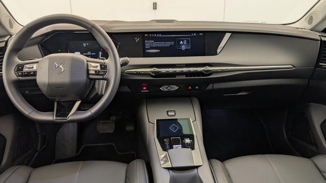 DS Automobiles 4 PureTech 130 EAT8 Rivoli 