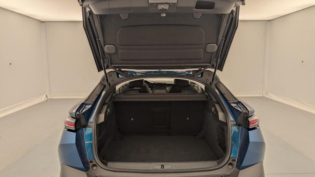 Peugeot 408 Hybrid 145 e-DCS6 Allure 