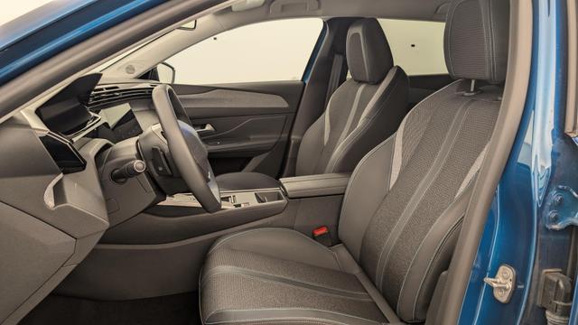 Peugeot 408 Hybrid 145 e-DCS6 Allure 