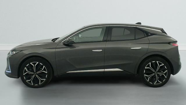 DS Automobiles 4 Hybride 145 e-DCT6 Etoile - Alcantara 