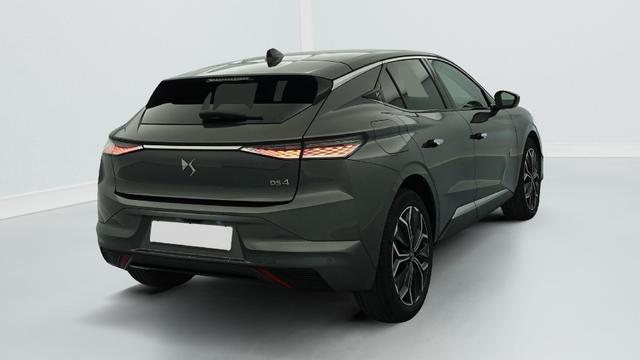 DS Automobiles 4 Hybride 145 e-DCT6 Etoile - Alcantara 