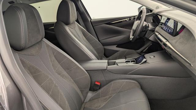DS Automobiles 4 Hybride 145 e-DCT6 Etoile - Alcantara 