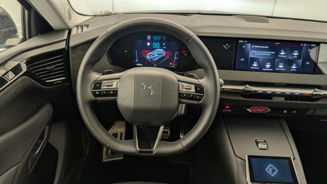 DS Automobiles 4 Hybride 145 e-DCT6 Etoile - Alcantara 