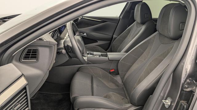 DS Automobiles 4 Hybride 145 e-DCT6 Etoile - Alcantara 