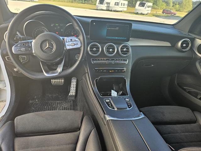 Mercedes-Benz GLC AMG Line 300 