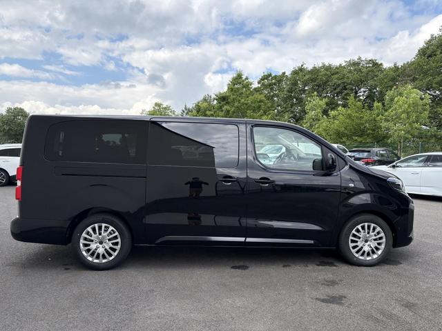 Peugeot Traveller Business 