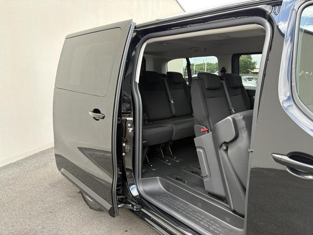 Peugeot Traveller Business 