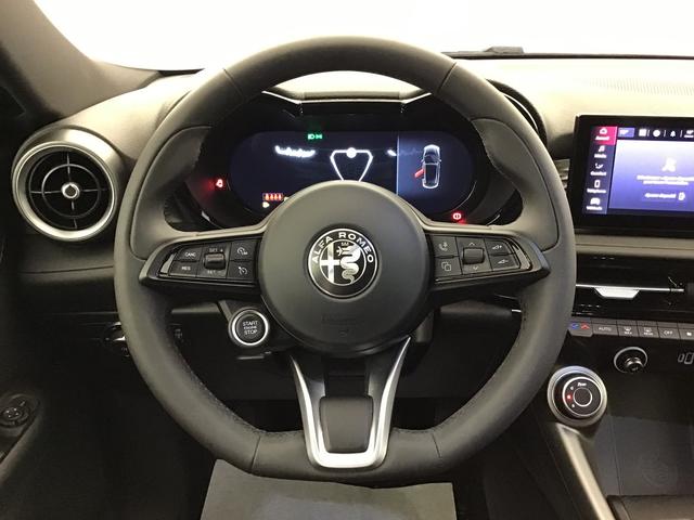 Alfa Romeo Tonale Super 