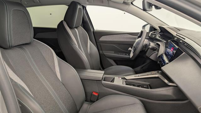 Peugeot 308 Hybrid 145 e-DCS6 Allure 
