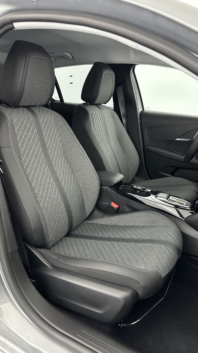 Peugeot 208 Allure 