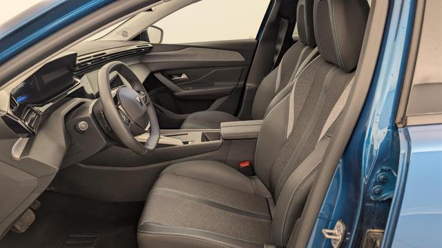 Peugeot 408 Hybrid 145 e-DCS6 Allure 