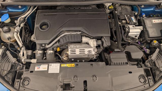 Peugeot 408 Hybrid 145 e-DCS6 Allure 