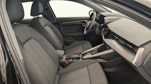 Audi A3 40 TFSIE 204 S TRONIC 6 BUSINESS LINE 