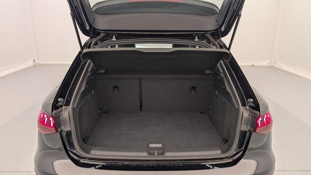 Audi A3 40 TFSIE 204 S TRONIC 6 BUSINESS LINE 