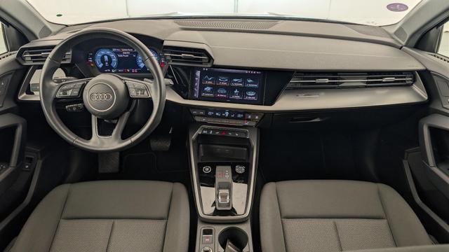 Audi A3 40 TFSIE 204 S TRONIC 6 BUSINESS LINE 