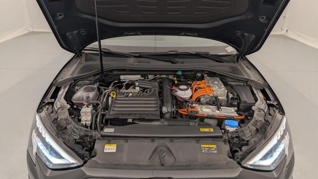 Audi A3 40 TFSIE 204 S TRONIC 6 BUSINESS LINE 