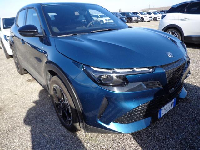 Alfa Romeo Junior - 54 kWh (1-phase charging)