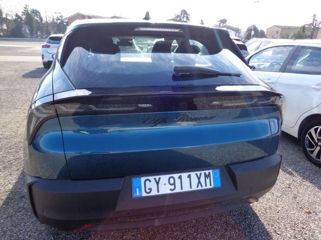 Alfa Romeo Junior 54 kWh (1-phase charging) 