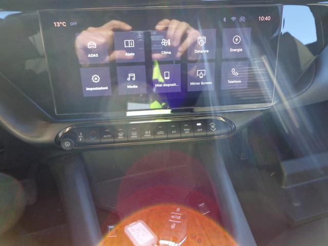 Alfa Romeo Junior 54 kWh (1-phase charging) 