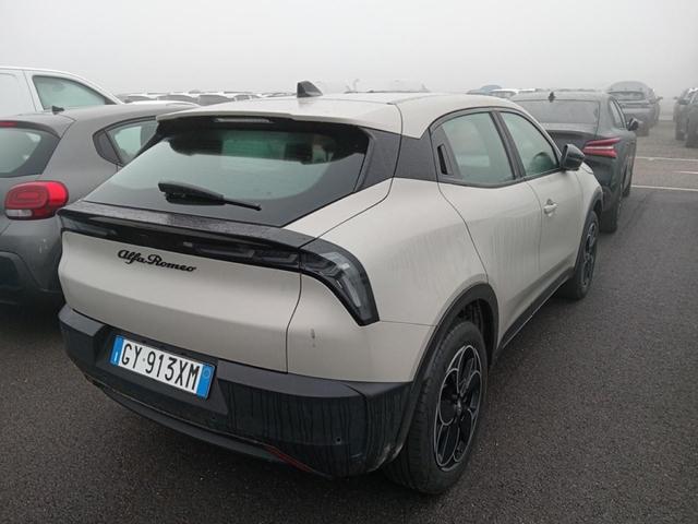 Alfa Romeo Junior 54 kWh *1 phase charging 