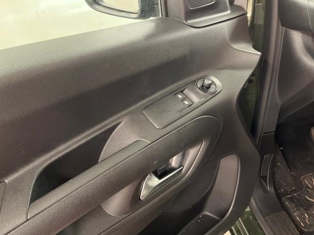Citro&euml;n &euml;-Berlingo PLUS o 