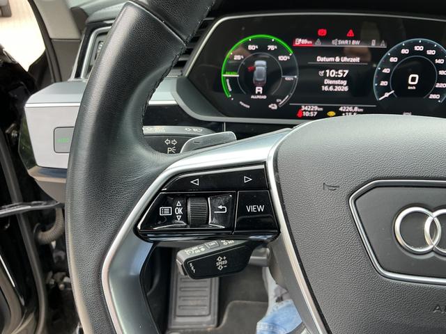 Audi e-tron S line 