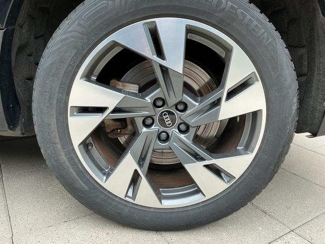 Audi e-tron S line 