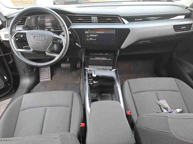 Audi e-tron quattro 50 