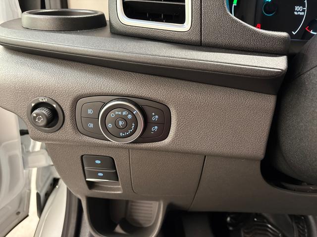 Ford Transit Trend (L2H2) 