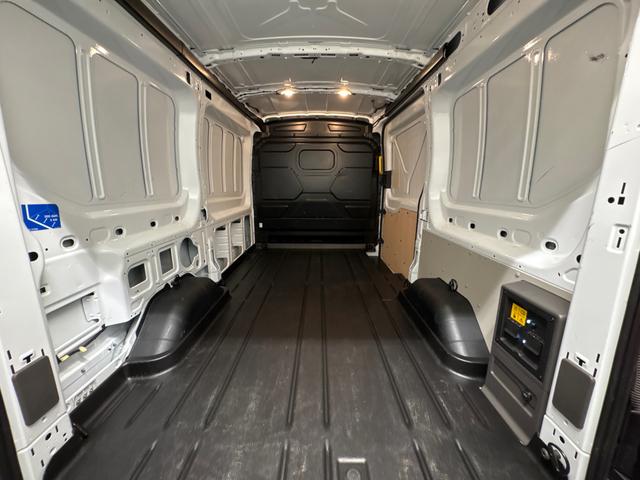 Ford Transit Trend (L2H2) 