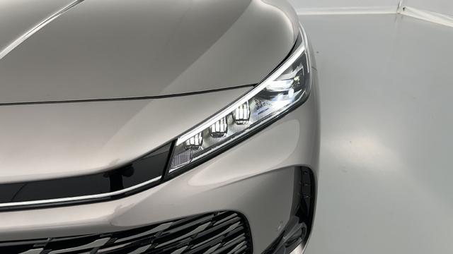 MG EHS Luxury 