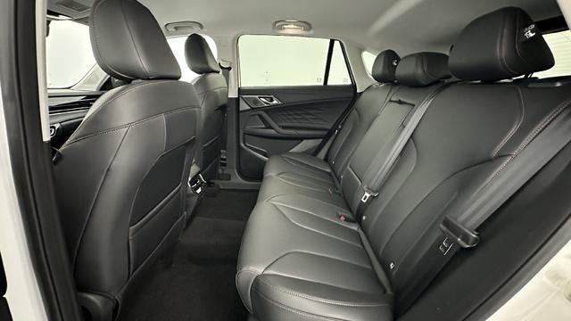 MG EHS Luxury 