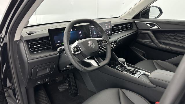 MG EHS Luxury 