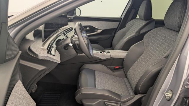 Peugeot 3008 Hybrid 145 e-DCS6 Allure 