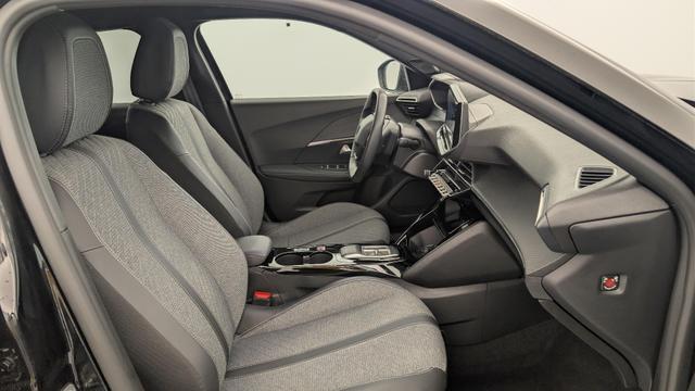 Peugeot 2008 50 kWh 136 ch Allure 