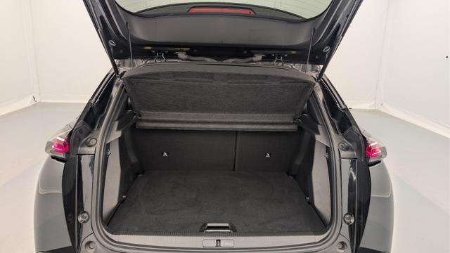 Peugeot 2008 50 kWh 136 ch Allure 