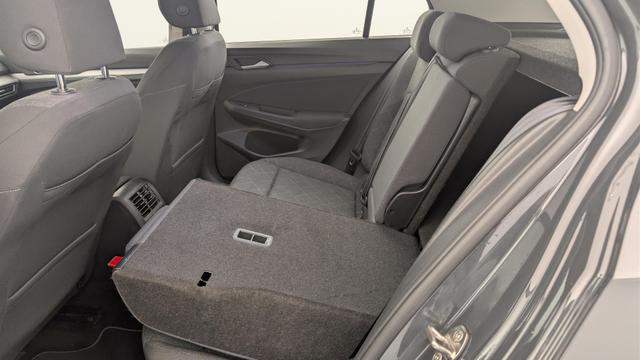 Volkswagen Golf 1.0 TSI OPF 110 BVM6 LIFE 