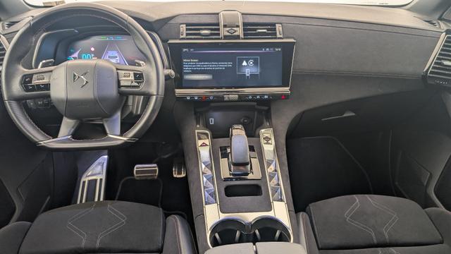 DS Automobiles 7 Hybride Rechargeable E-Tense 300 EAT8 4x4 Performance Line + (Crossback) 