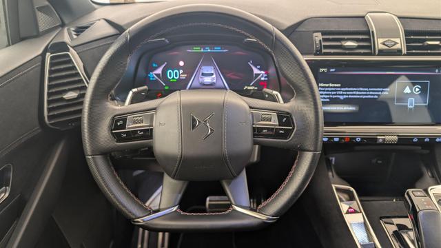 DS Automobiles 7 Hybride Rechargeable E-Tense 300 EAT8 4x4 Performance Line + (Crossback) 