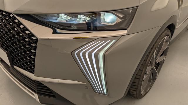 DS Automobiles 7 Hybride Rechargeable E-Tense 360 EAT8 4x4 Rivoli (Crossback) 