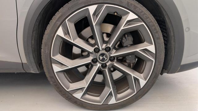 DS Automobiles 7 Hybride Rechargeable E-Tense 360 EAT8 4x4 Rivoli (Crossback) 