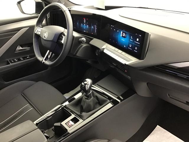 Opel Astra GS 