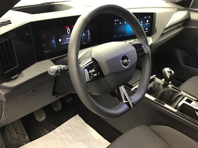 Opel Astra GS 