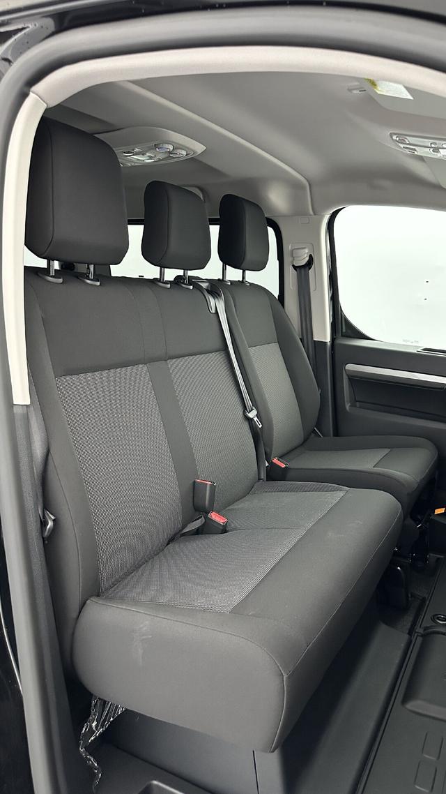 Peugeot Traveller Business 