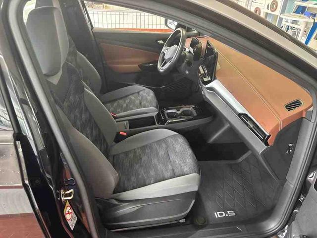 Volkswagen ID.5 Pro Performance 