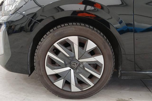 Peugeot 208 Active 