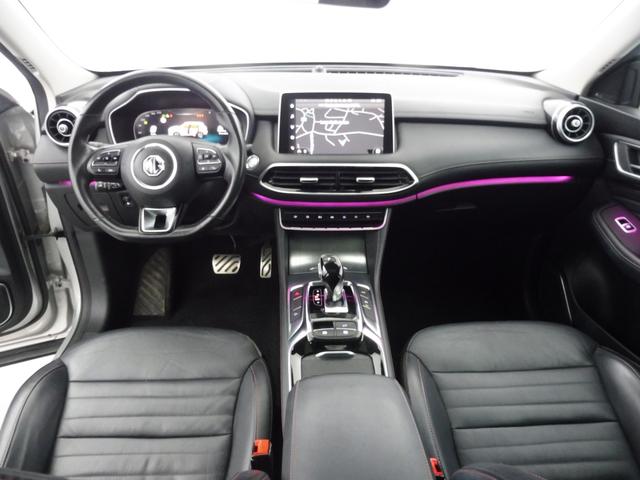 MG HS Luxury 