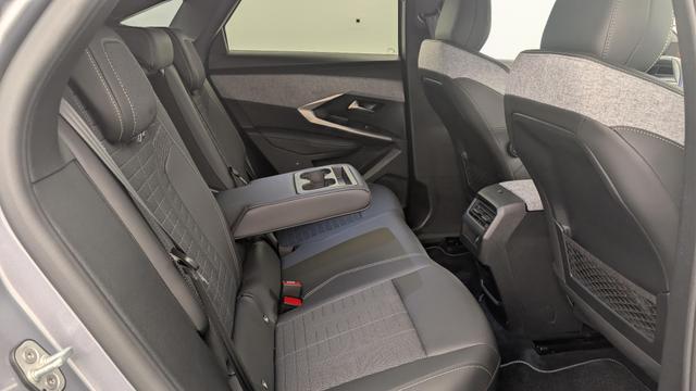 Peugeot 3008 Hybrid 145 e-DCS6 GT 