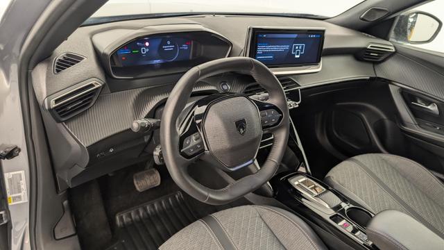 Peugeot 2008 50 kWh 136 ch Allure 