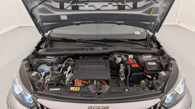 Peugeot 2008 50 kWh 136 ch Allure 